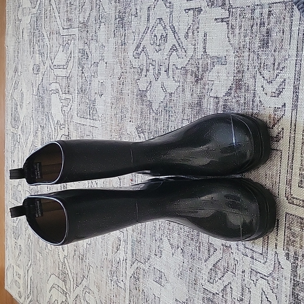 Black Sparkly Rain Boots